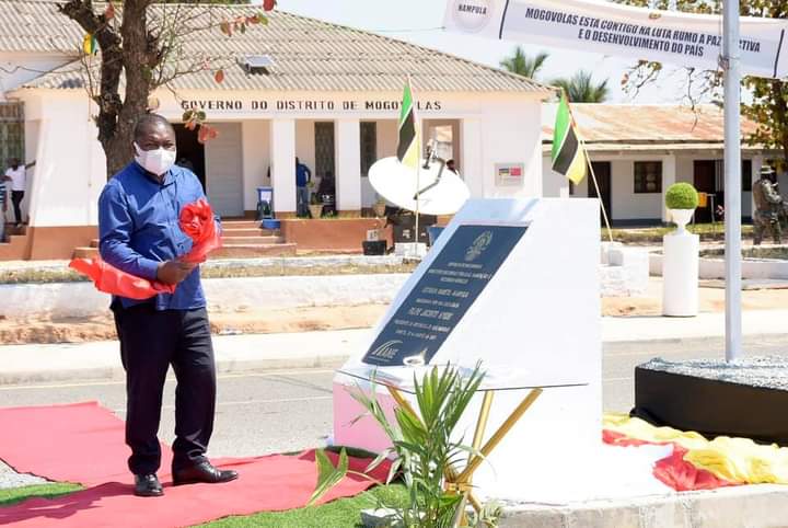 Presidente Filipe Nyusi inaugura estrada Nampula-Nametil e espera desenvolvimento