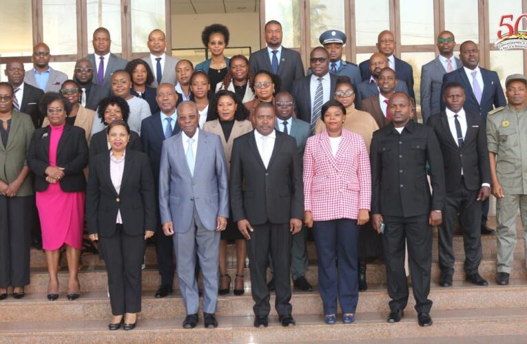 DEPUTADOS DA FRELIMO ACOMPANHAM RESULTADOS POSITIVOS DA GOVERNAÇÃO E MANIFESTAM PREOCUPAÇÃO COM O SECTOR DA SAÚDE EM MAPUTO