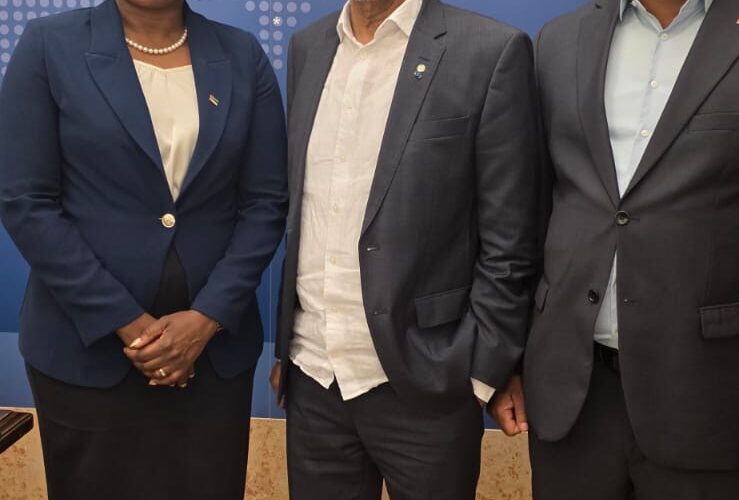 Chefe da Bancada da FRELIMO no lançamento de livro do Embaixador Murade Murargy em Lisboa